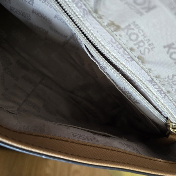 Michael Kors Callie brown crossbody bag - Picture 11 of 12